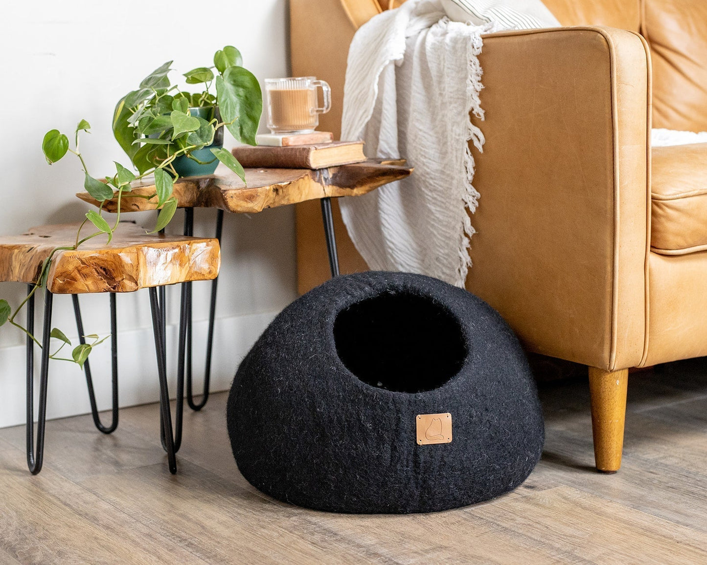 Night Black | Round Style Cave by Fuzzy Cove