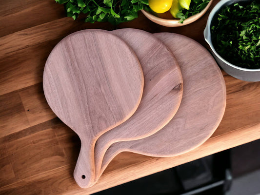 Moroccan Walnut Round Chopping Board: Handmade and Practical