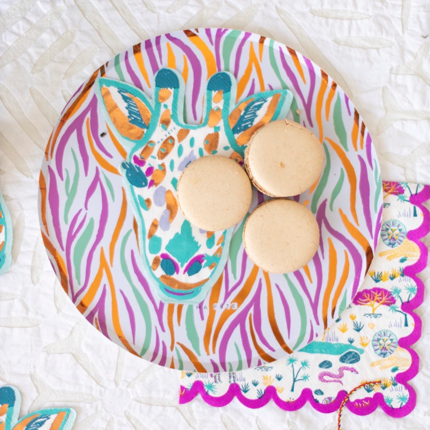 Safari Round Plates (8)